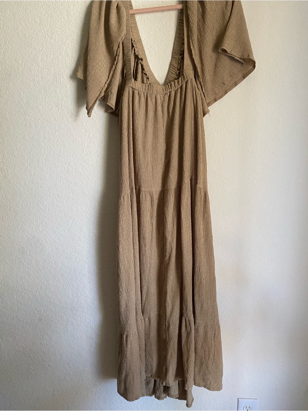 Sunnow Boho Crinkled Deep V Open Back Plissé Boho Smocked Maxi Dress Beige XL - Picture 11 of 16